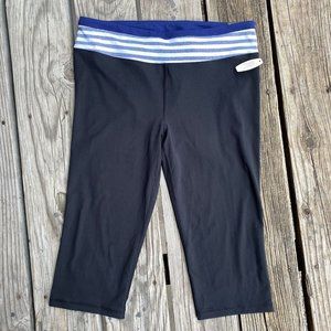 NWT VSX Sport Knockout Crop Legging